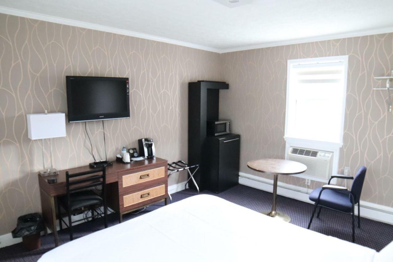 Walkerton Inn Motel ภายนอก รูปภาพ