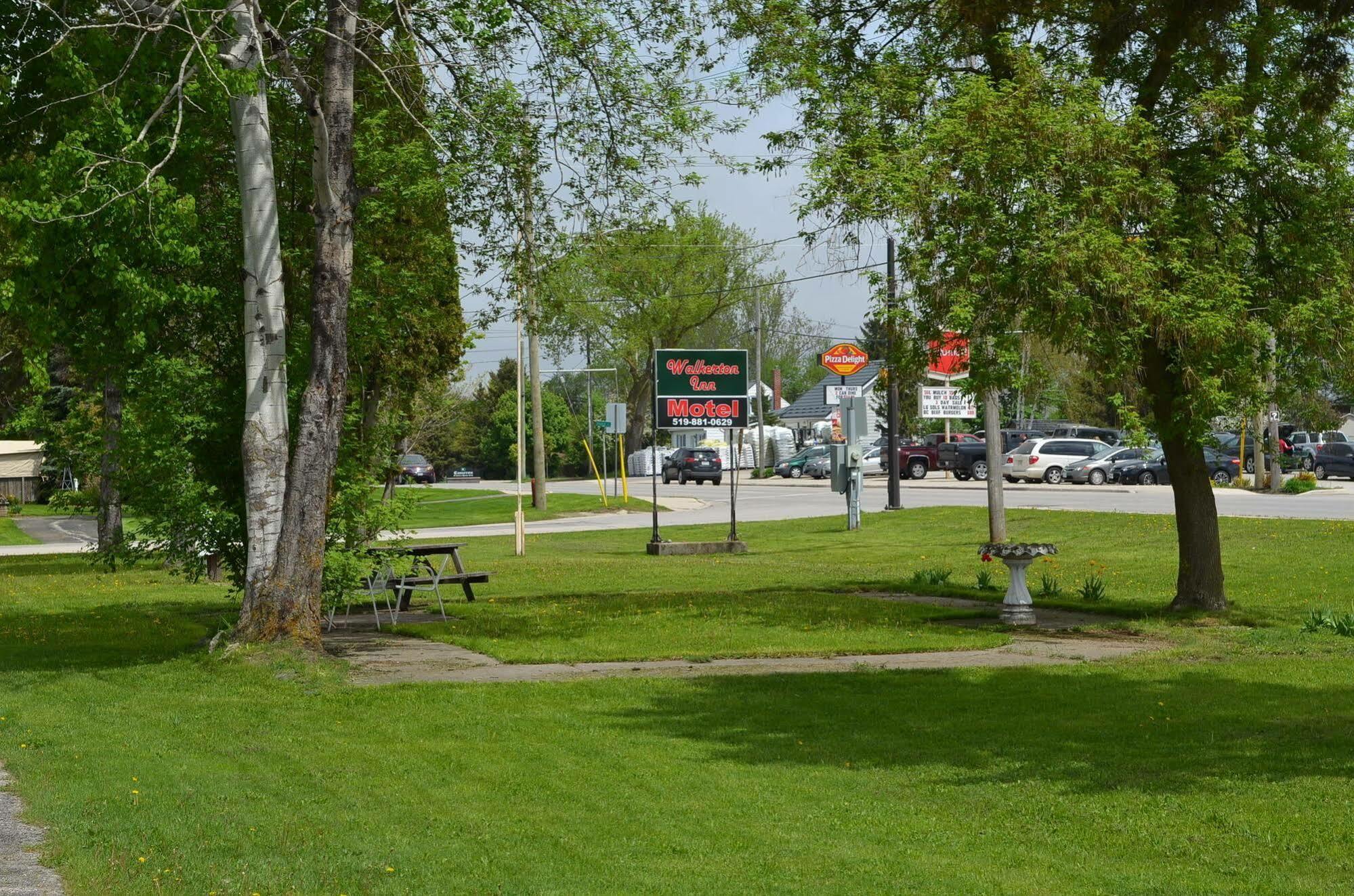 Walkerton Inn Motel ภายนอก รูปภาพ